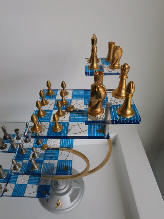 Franklin Mint - Jogo de xadrez de Star Trek - Banhado a ouro e prata -  Catawiki