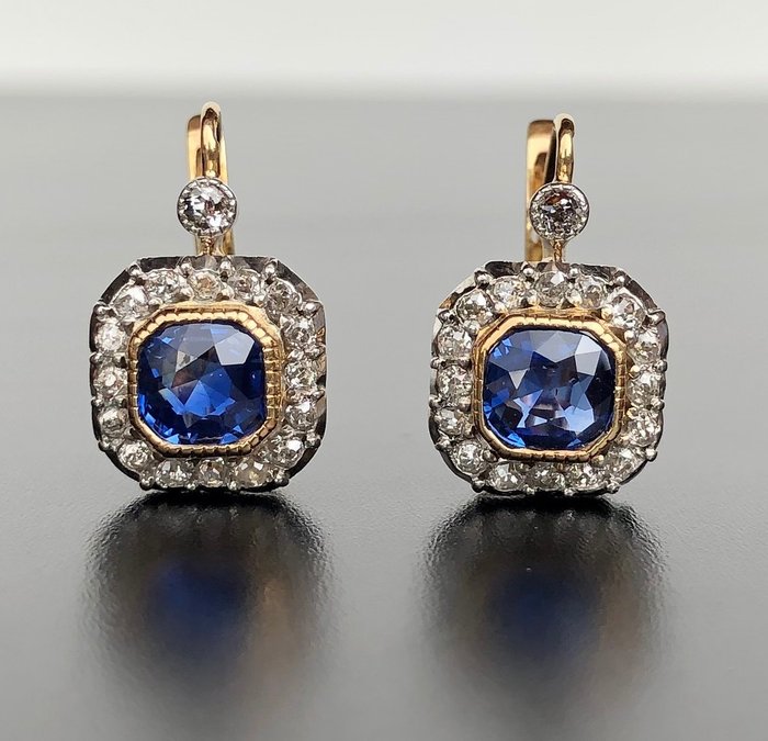 18 carats Argent, Or - Boucles d'oreilles dormeuses années 1890 - 1.00 ct Saphir - 0.50 ct Diamants 