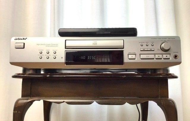 Sony - CDP-XE520 - Leitor de CDs