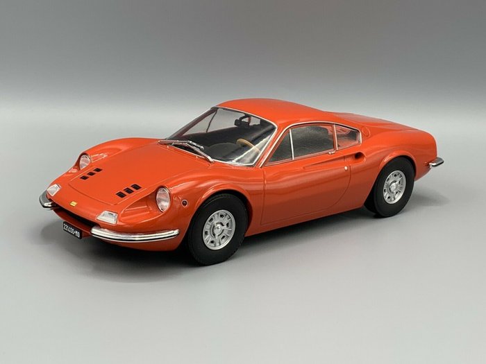 MCG - 1:18 - Ferrari Dino 246 GT -  1969 - Oranje