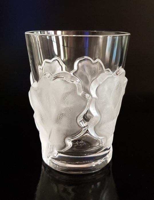 Lalique - Lalique France - Table vase decorated oak leaves (1) - Molded glass pressed