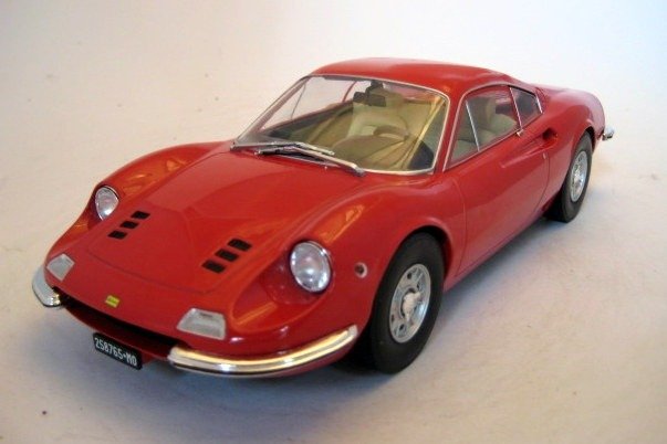 MCG - 1:18 - Ferrari Dino 246 GT Red 1967/74 - Limited Edition - Mint Boxed