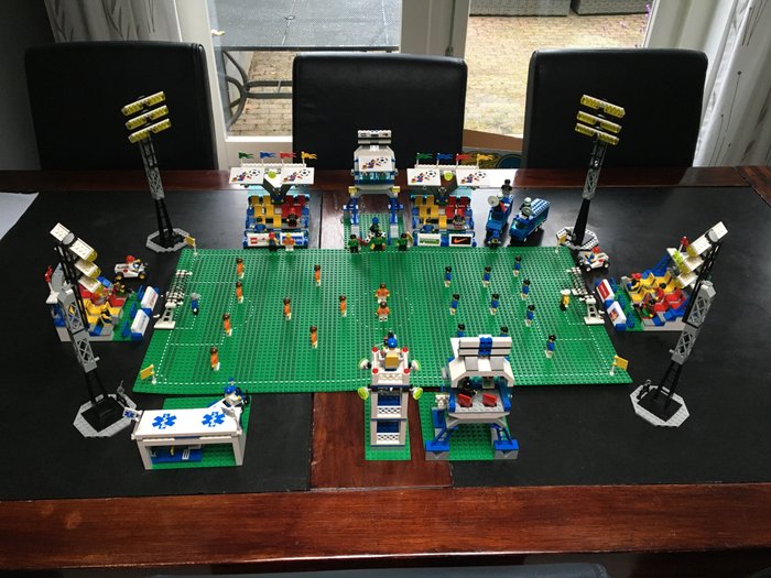 LEGO - Stade de football - 1990-1999 - Catawiki