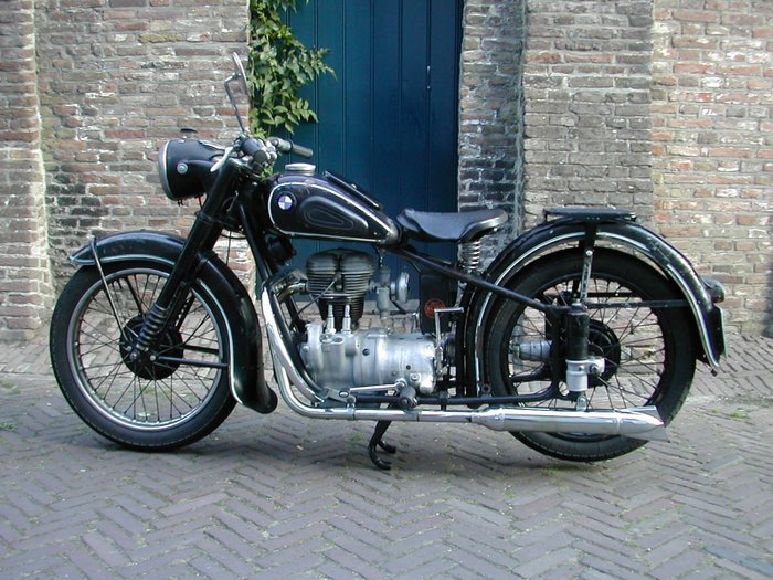 BMW - R25 - 250 cc - 1951