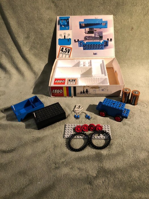LEGO - 老式 - 103 - 带有橡胶轮胎的RARE 4.5 V马达-原盒