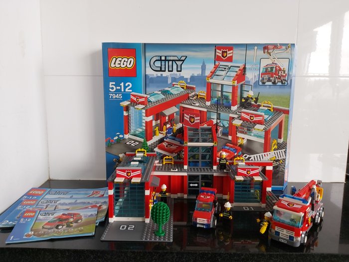 LEGO - City - 7945 - Remiza strażacka