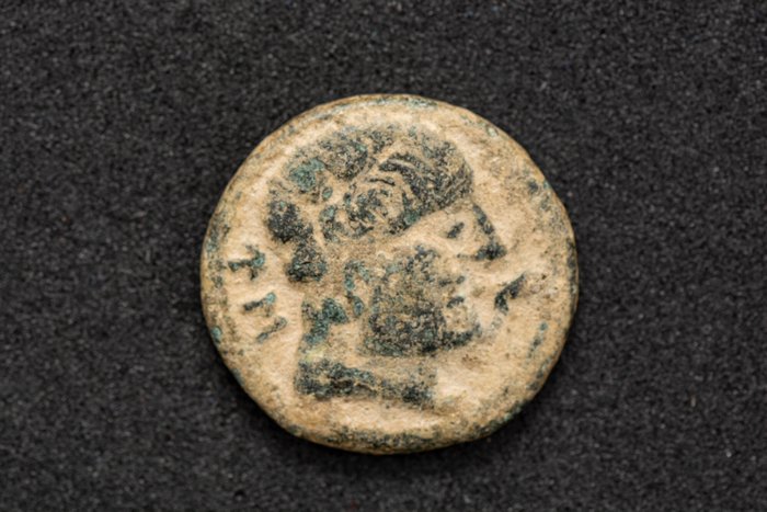 Hispania, Usamus. Æ As,  120-20 a.C. - Jinete con lanza a derecha, debajo USAMUS con letras íbericas
