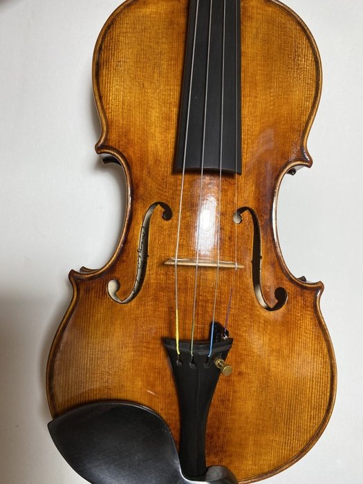Vincenzo Postiglone - Violin