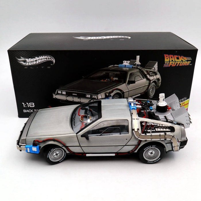 Hot Wheels Elite - 1:18 - DMC DeLorean Back to the Future time Machine - y compris Hover Board