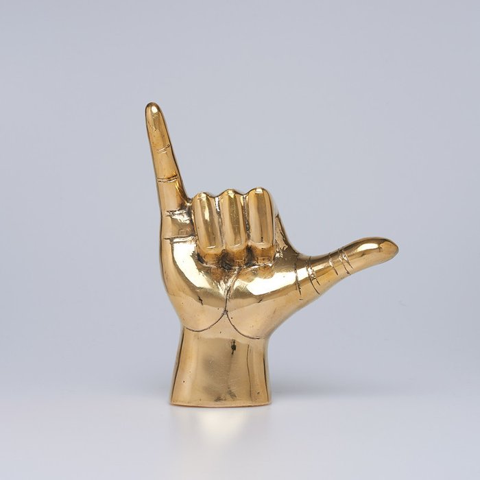 雕塑, NO RESERVE PRICE - SHAKA / Hang Loose Hand Signal Sculpture in Polished Brass - 21 cm - 黄铜