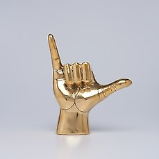 sculptuur, NO RESERVE PRICE – SHAKA / Hang Loose Hand Signal Sculpture in Polished Brass – 21 cm – Messing