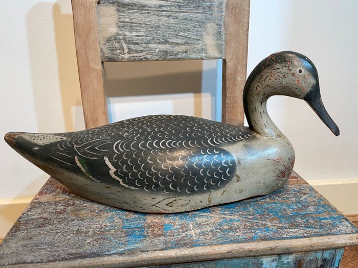 Really old Antique decoy used for duck hunting with nice anecdote. - Wood