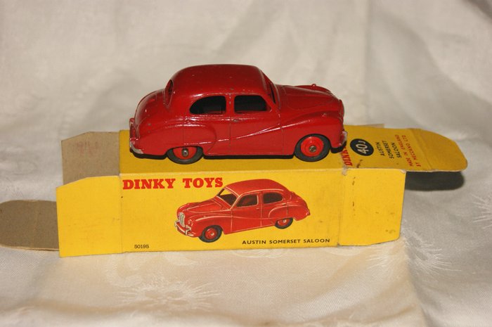 Dinky Toys - 1:48 - Mint model "Austin A40 SOMERSET Saloon" no.161 - In Original Box - 1954