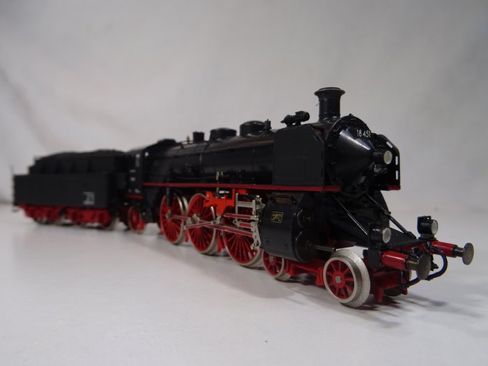 Liliput H0 - 18 08 - Steam locomotive with tender - BR 18.4 - DB
