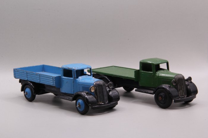 Dinky Toys - 1:43 - Camion plateau - Dinky Toys 25T