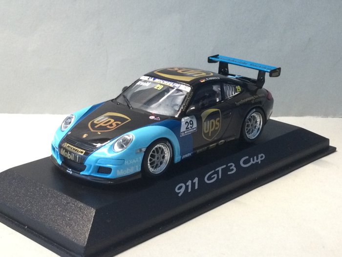 MiniChamps - 1:43 - Porsche 911 GT3 Cup Team UPS n° 29 L.D. Arnold - Modell Nr: WAP 020 121 17