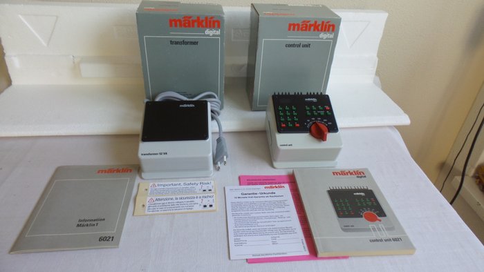 Märklin H0 - 6002/6021 - Attachments - Control Unit and 52VA transformer