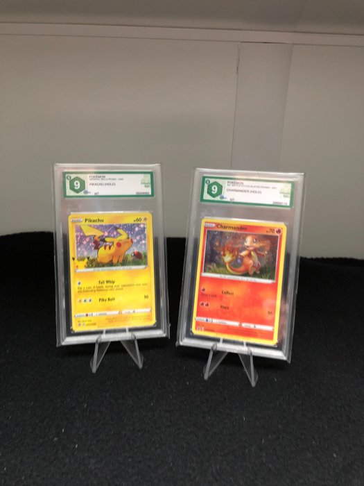 The Pokémon Company - Pokémon - Graded Card Pikachu General Mills 25th.en charmader PROMO GRAAD