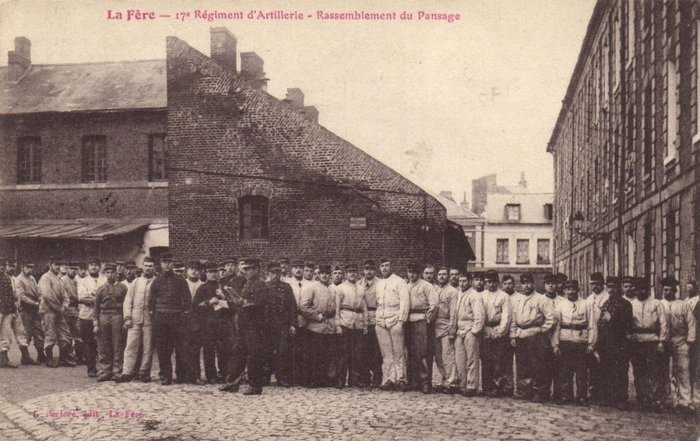 Frankreich - Kasernen & Militärlager - verschiedene Orte - viele rund um den 1. Weltkrieg - Postkarten (Sammlung von 85) - 1910-1930