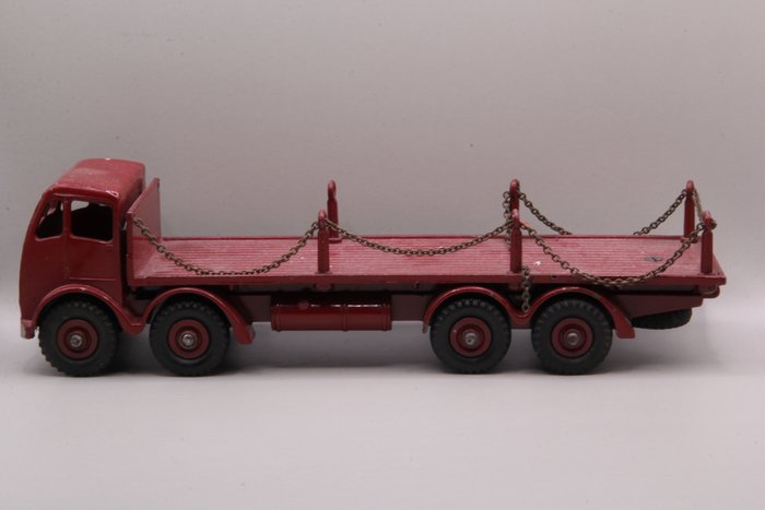 Dinky Toys - 1:43 - Foden flat truck with chain - Dinky Supertoys 505