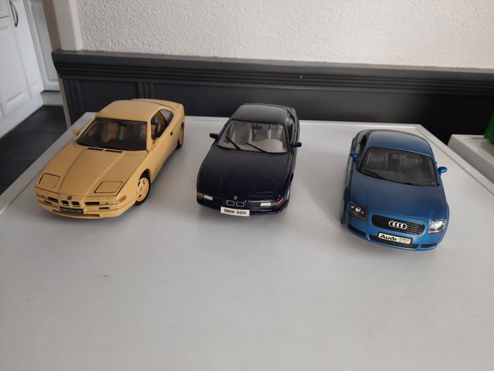 Revell - 1:18 - 2 BMW en Audi