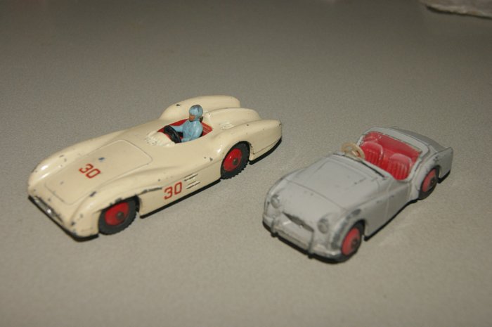 Dinky Toys - 1:48 - "MERCEDES BENZ Racing Car no.30 & Blue Driver" no.237 - 1957 - "TRIUMPH TR 2 Sports Car"no.105 - 1957