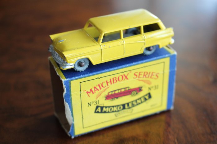 Matchbox - 1:76 - Ford Station Wagon - Moko Lesney no. 31a yellow with black base