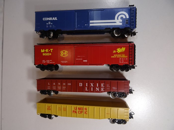 Märklin H0 - 4574/4579/4776 - Freight carriage - 2 gondolas and 2 box cars - Conrail, Dixie Line, M-K-T, Union Pacific