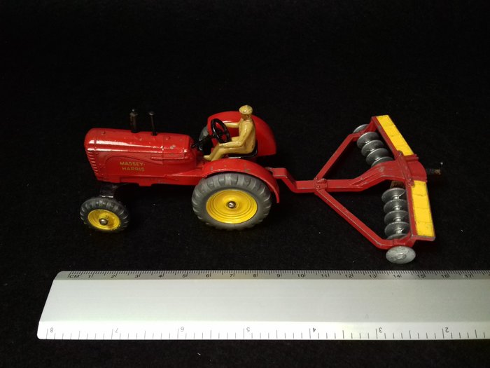 Dinky Toys - 1:43 - Dinky Toys: #300 Massey Harris Tractor + #322 Disc Harrow - 1954 - by Meccano Ltd