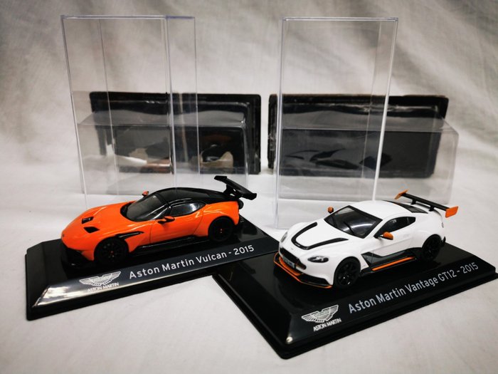 Accurate Scale Models - 1:43 - Aston Martin Vulcan 2015 & Aston Martin Vantage Gt12 2015 - Lot with 2 Aston Martin models