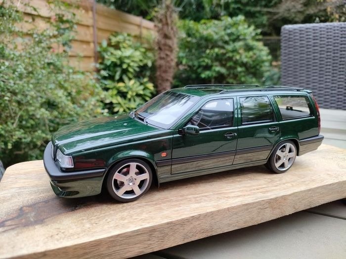 Otto Mobile - 1:18 - Volvo 850 T-5R Estate uit2021 - Limited Edition!