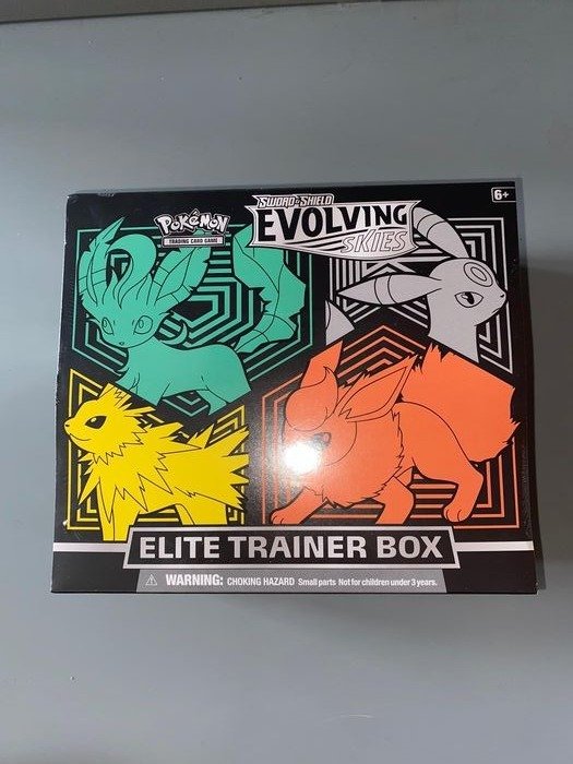 The Pokémon Company - Elite Trainer Box Evolving Skies trainerbox - 2021