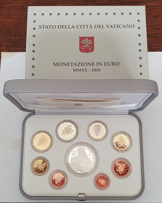 Vatican. Year Set 2020 Proof Franciscus incl. zilveren 20 Euro