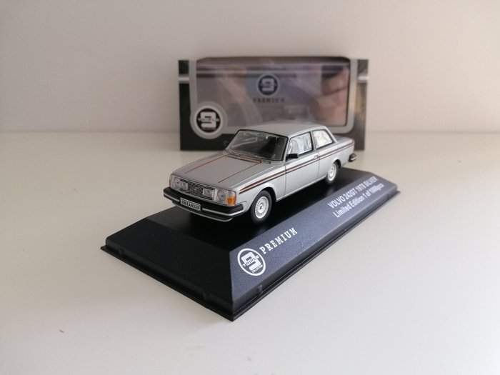 Premium Classixxs - 1:43 - Volvo 242GT 1978 - Limited edition of 1008 pieces only!