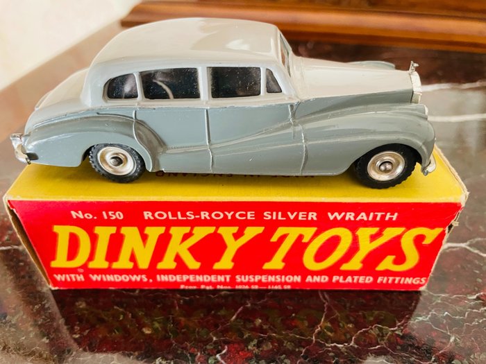 Dinky Toys - 1:43 - Rolls Royce silver wraith 150 - Meccano Made in England