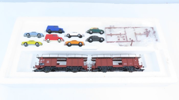 Märklin H0 - 46132 - Transport de fret - Coffret de wagons de marchandises 2 pièces avec porte-voitures avec wagons de marchandises - DB