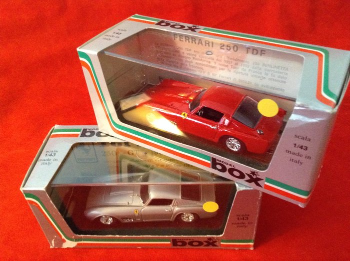 Best Box - 1:43 - ref. #8406 Ferrari 250GT Tdf Stradale road car 14-alette 1957 - silver - ref. # 8424 Ferrari 250GT Tdf Stradale road car 1958 single fin - red