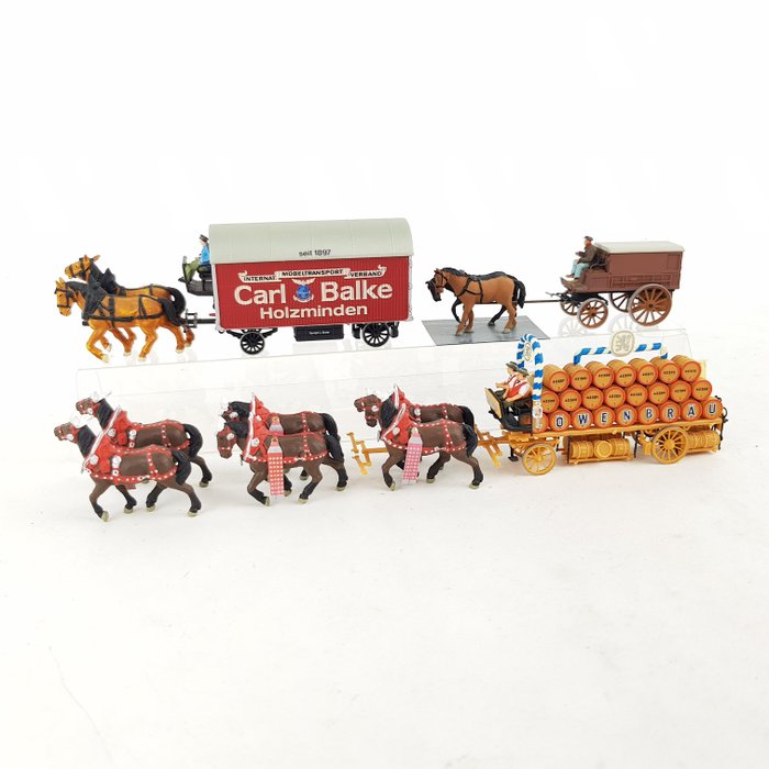Artitec, Preiser H0 - 30437 - Landschap - Drie paard en wagens, waarvan 1 zesspan voor het Oktoberfest