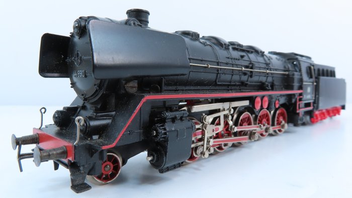 Märklin H0 - 3047 - Steam locomotive with tender - BR 44 - DB