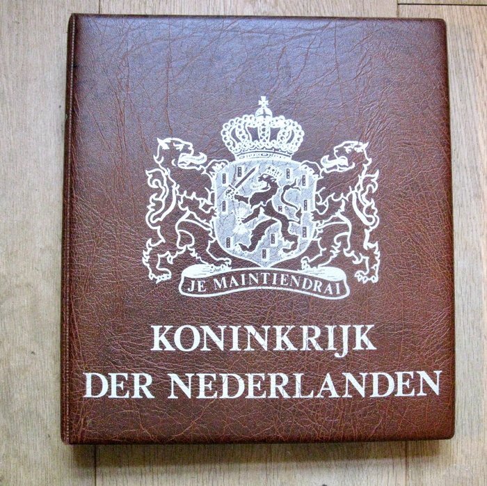 Nederland en Overzeese gebieden. ½ Cent t/m 2 ½ Gulden 1822-1981  -  166 verschillende munten-  waaronder 25x zilver in album