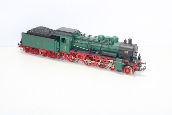 Fleischmann H0 - 4800 - Steam locomotive with tender - P8 - KPEV