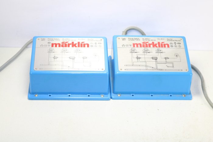 Märklin H0 - 6611 - Accessoires - 2 transformateurs de lumière 40VA
