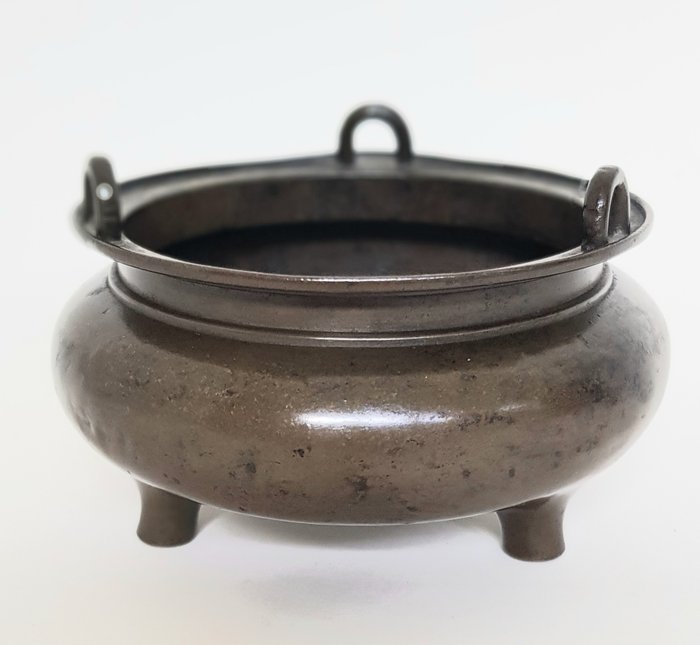 Incense burner - Bronze - China - Qing Dynasty (1644-1911)