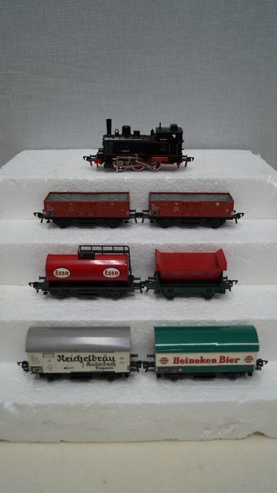 Fleischmann H0 - Tender locomotive, Wagon - BR 89 with 6 cars - DB, DRG, NS