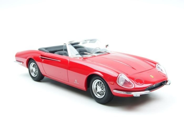 KK-Scale - 1:18 - Ferrari 365 California Spyder 1966 Red - Limited edition of 2250 pieces