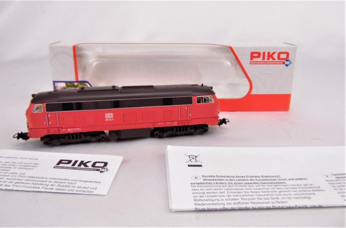 Piko H0 - 57513 - Diesel locomotive - BR218 - DB