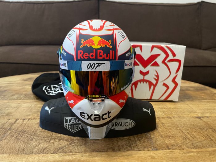Schubert - 1:2 - Max Verstappen Formule 1 Helm 007