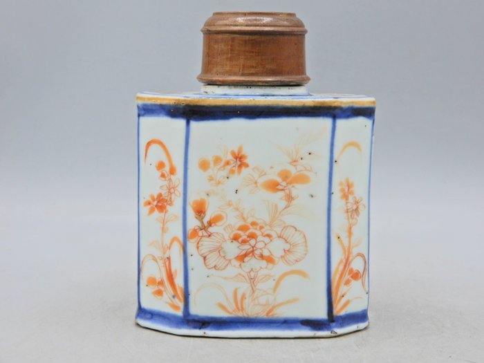 Tea caddy - Porcelain - China - Kangxi (1662-1722)