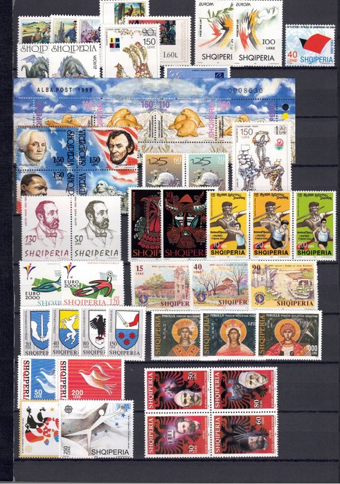 Albania - Lovely collection, mainly modern issues and better blocks