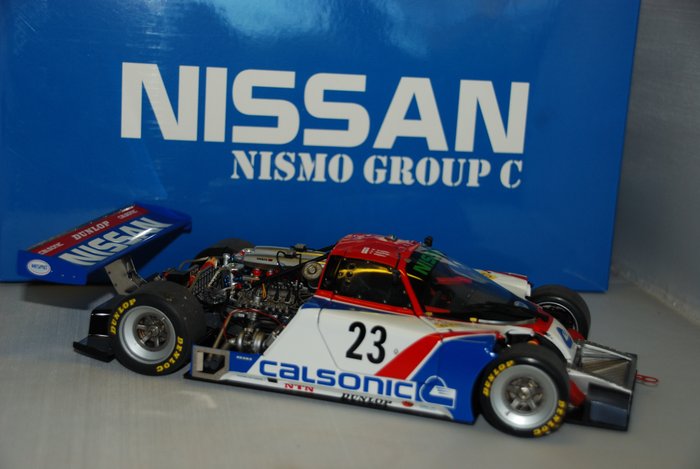 Exoto - 1:18 - Nissan R89C  Calsonic # 23 1989 24 uur van Le Mans - Fahrer: Hasemi/Hoshino/Suzuki